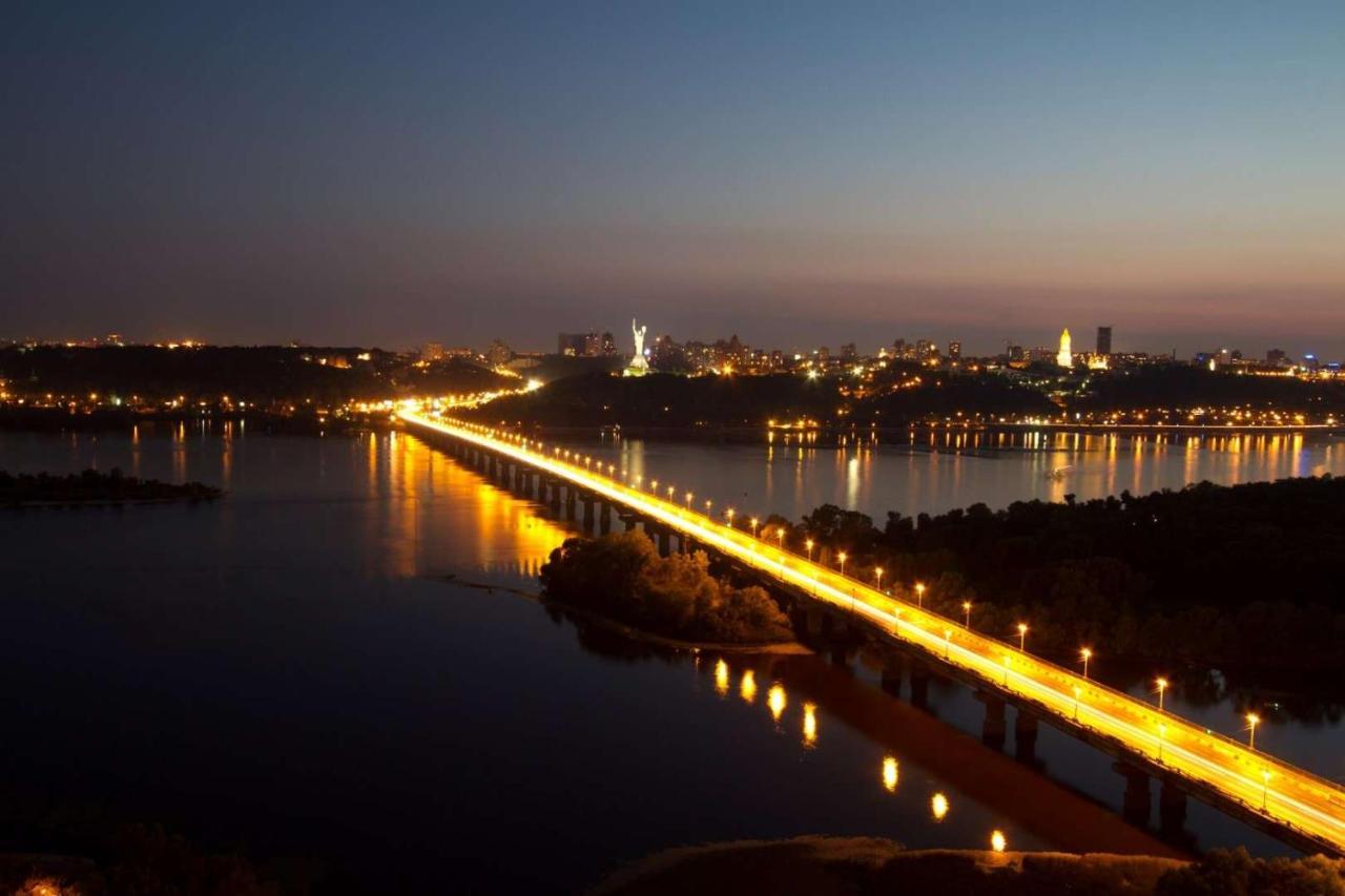 Жк Silver Breeze,Днепровськая набережная 1а Київ Екстер'єр фото